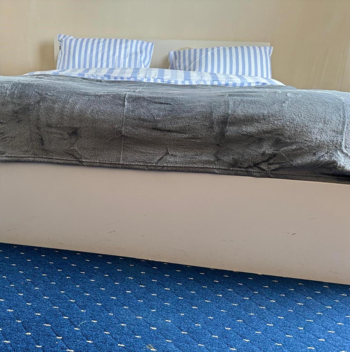 Cozy Rooms In London And Manchester Exterior photo
